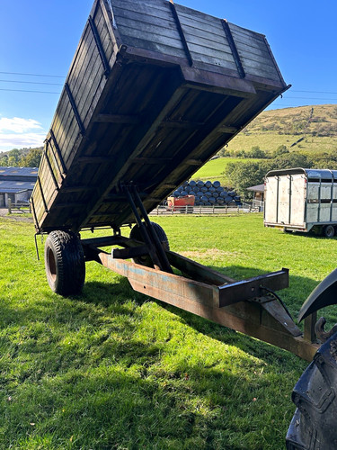 Single axle agricultural dump - single,